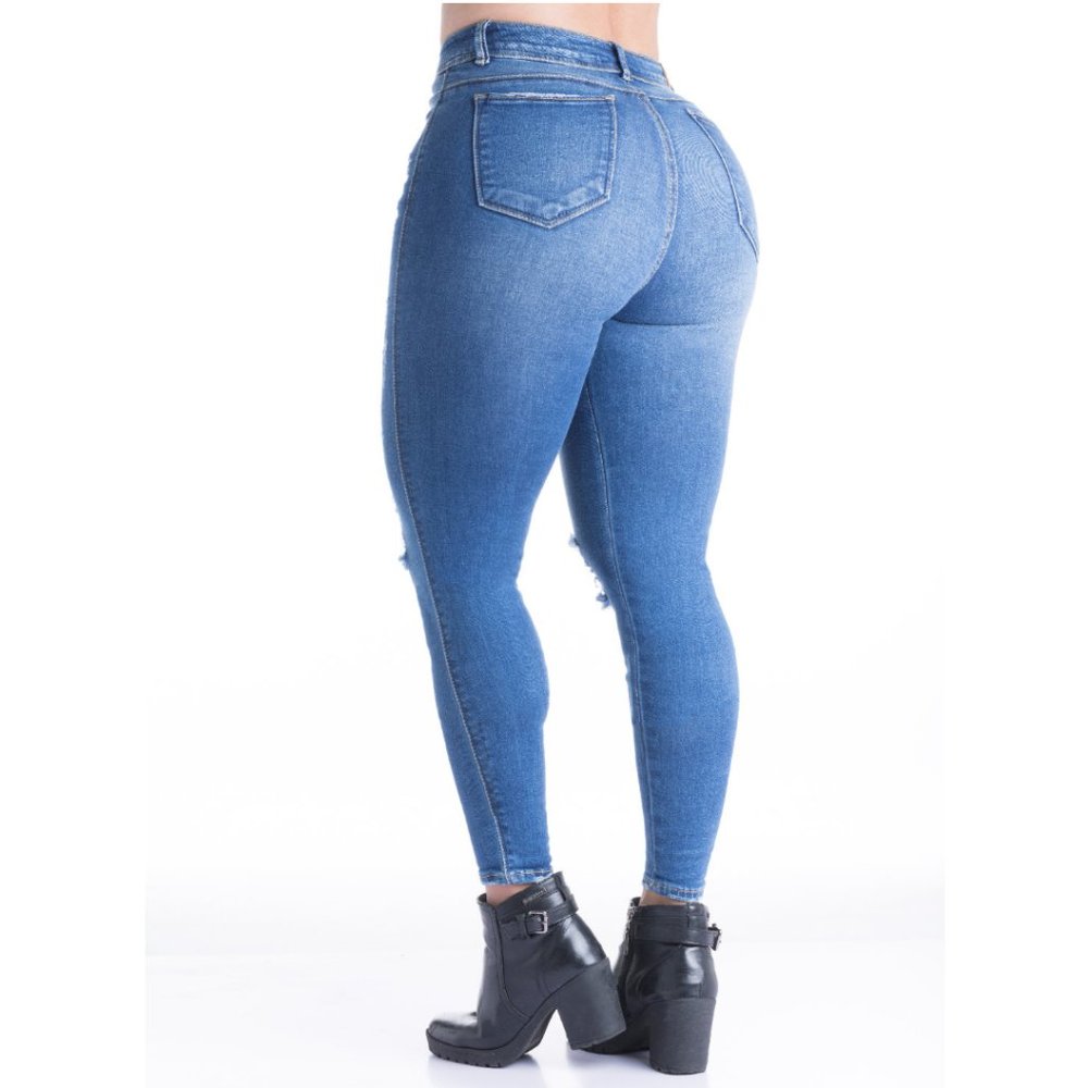 Magdalena | Butt Lifting Jeans-Levanta-Cola Jeans